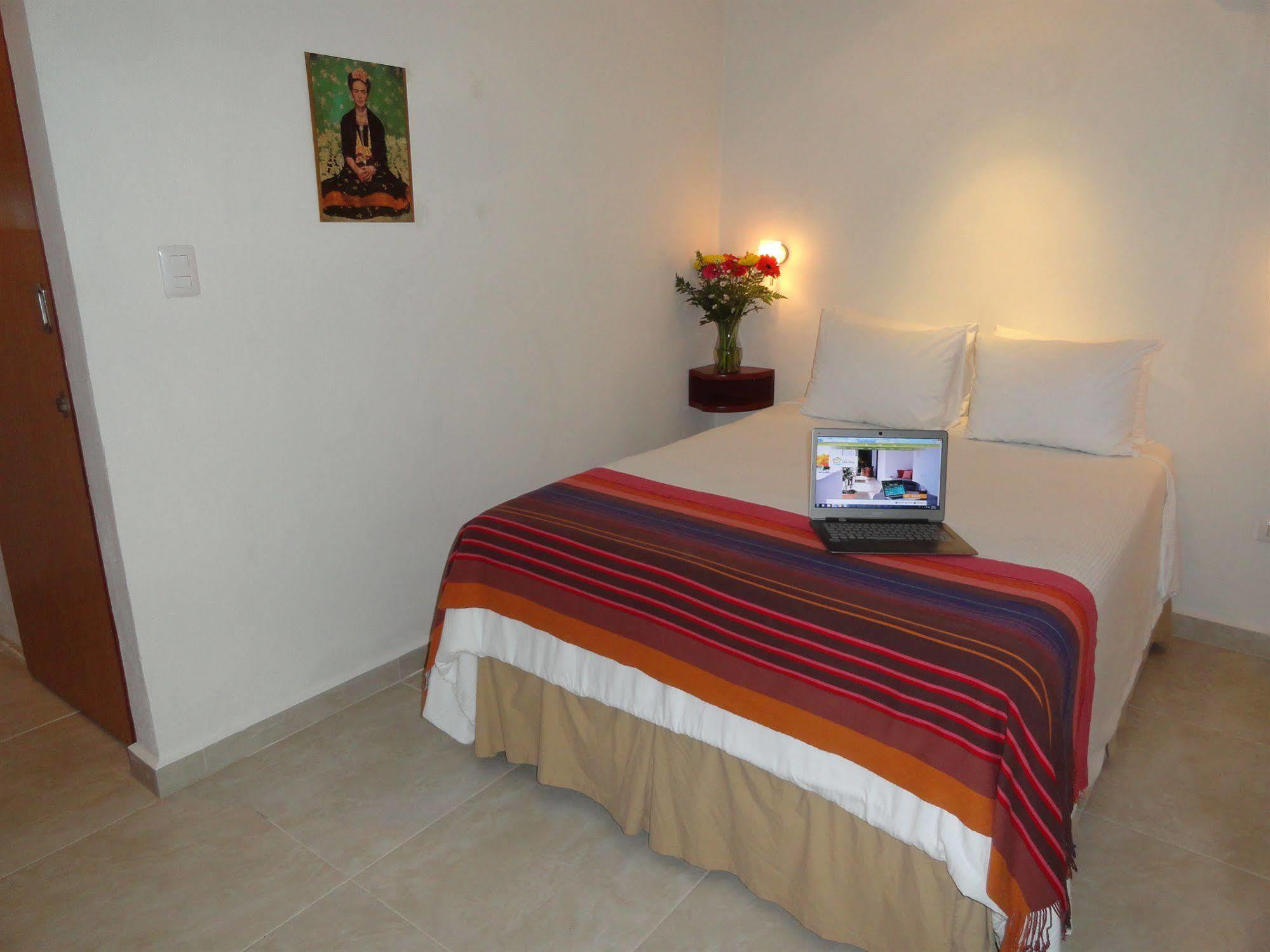 Hotel Club Yebo Плая-дель-Кармен Экстерьер фото