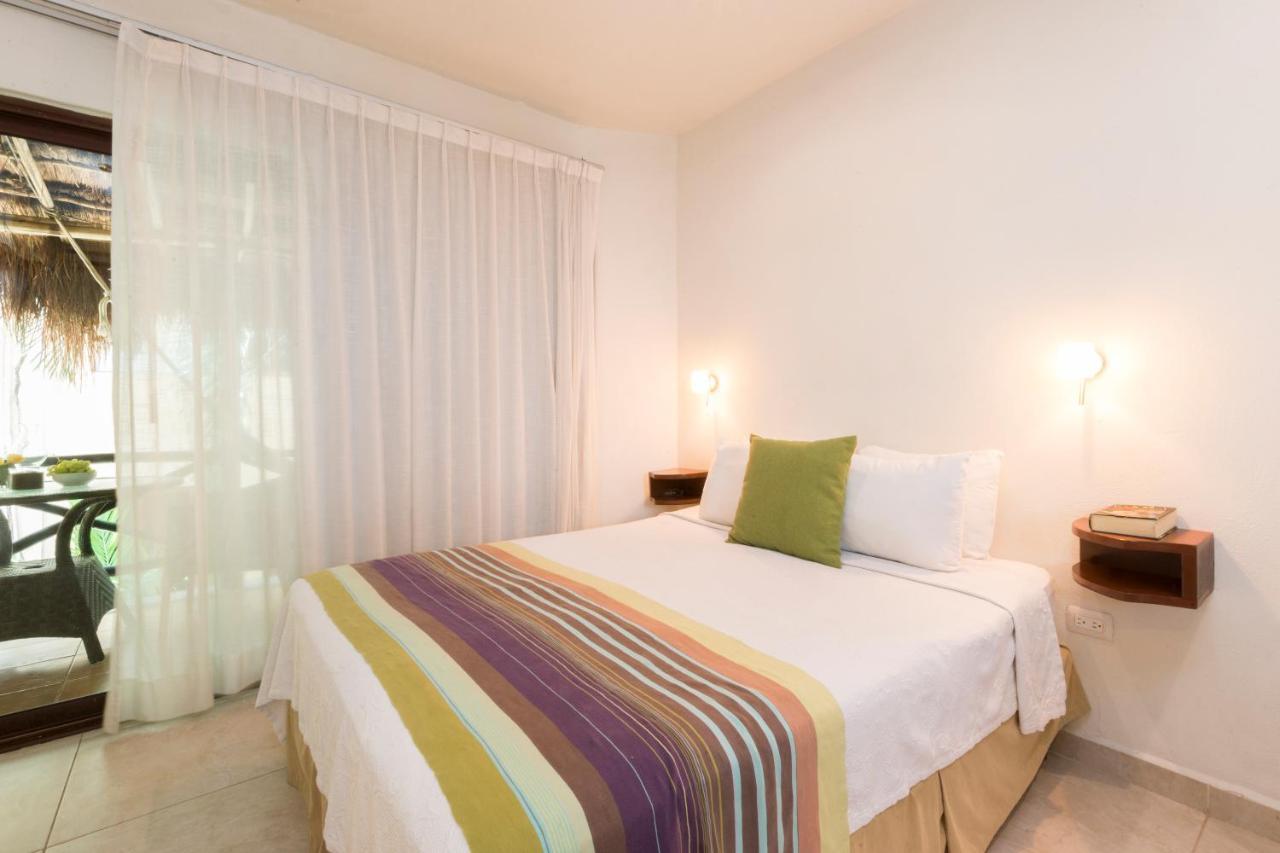Hotel Club Yebo Плая-дель-Кармен Экстерьер фото